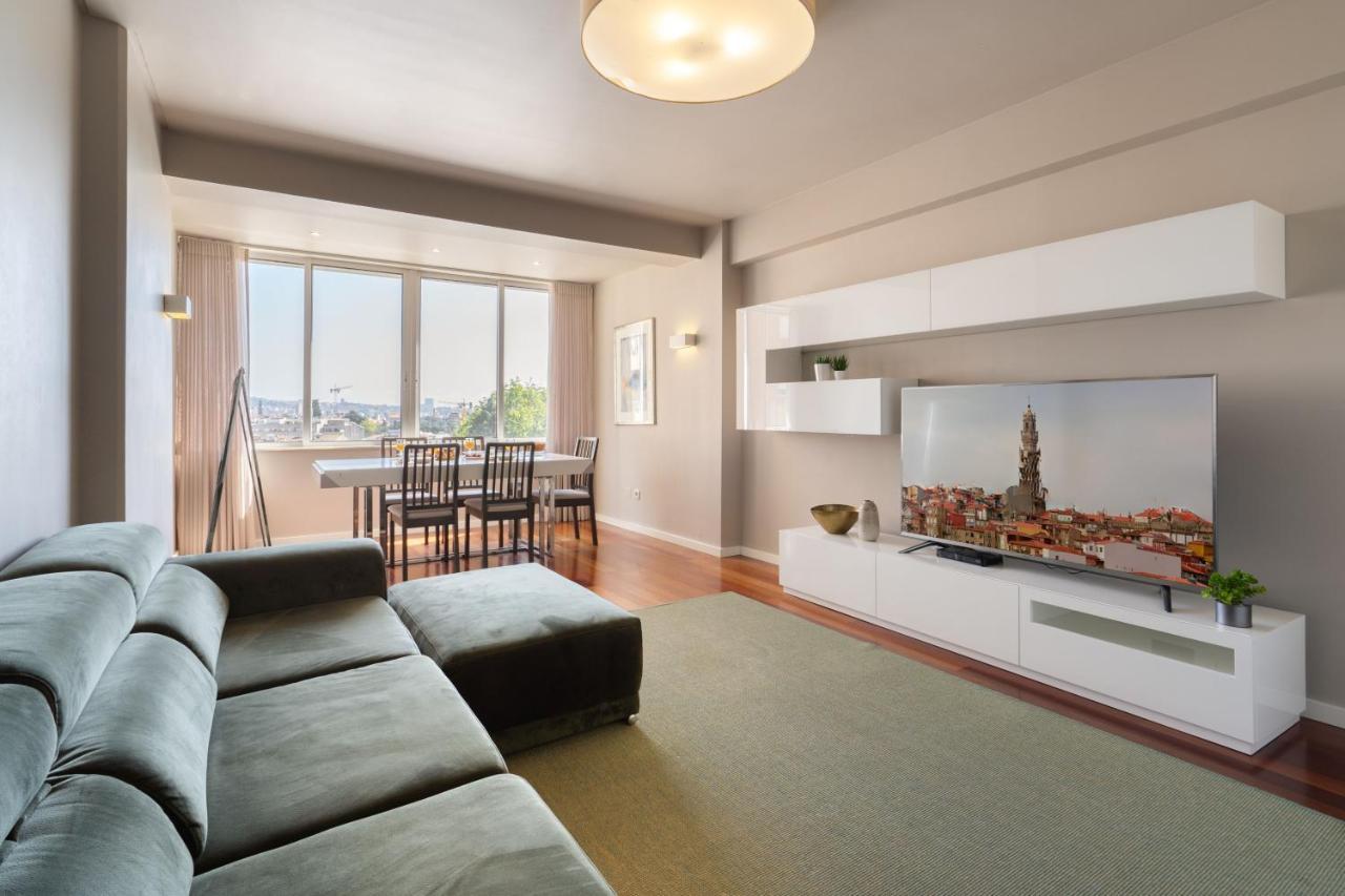 Carolina Roomy & Modern Apartment Porto Dış mekan fotoğraf