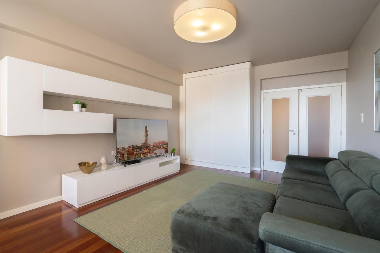 Carolina Roomy & Modern Apartment Porto Dış mekan fotoğraf
